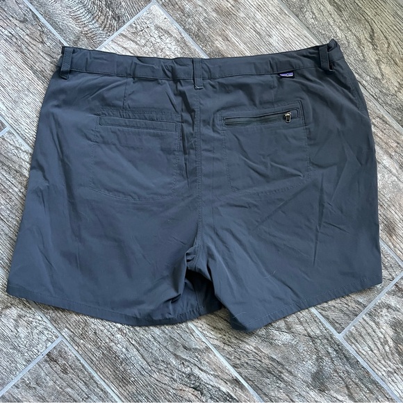 Patagonia Quandary Hiking Shorts, Gray, Women’s Size 16 - Picture 3 of 11